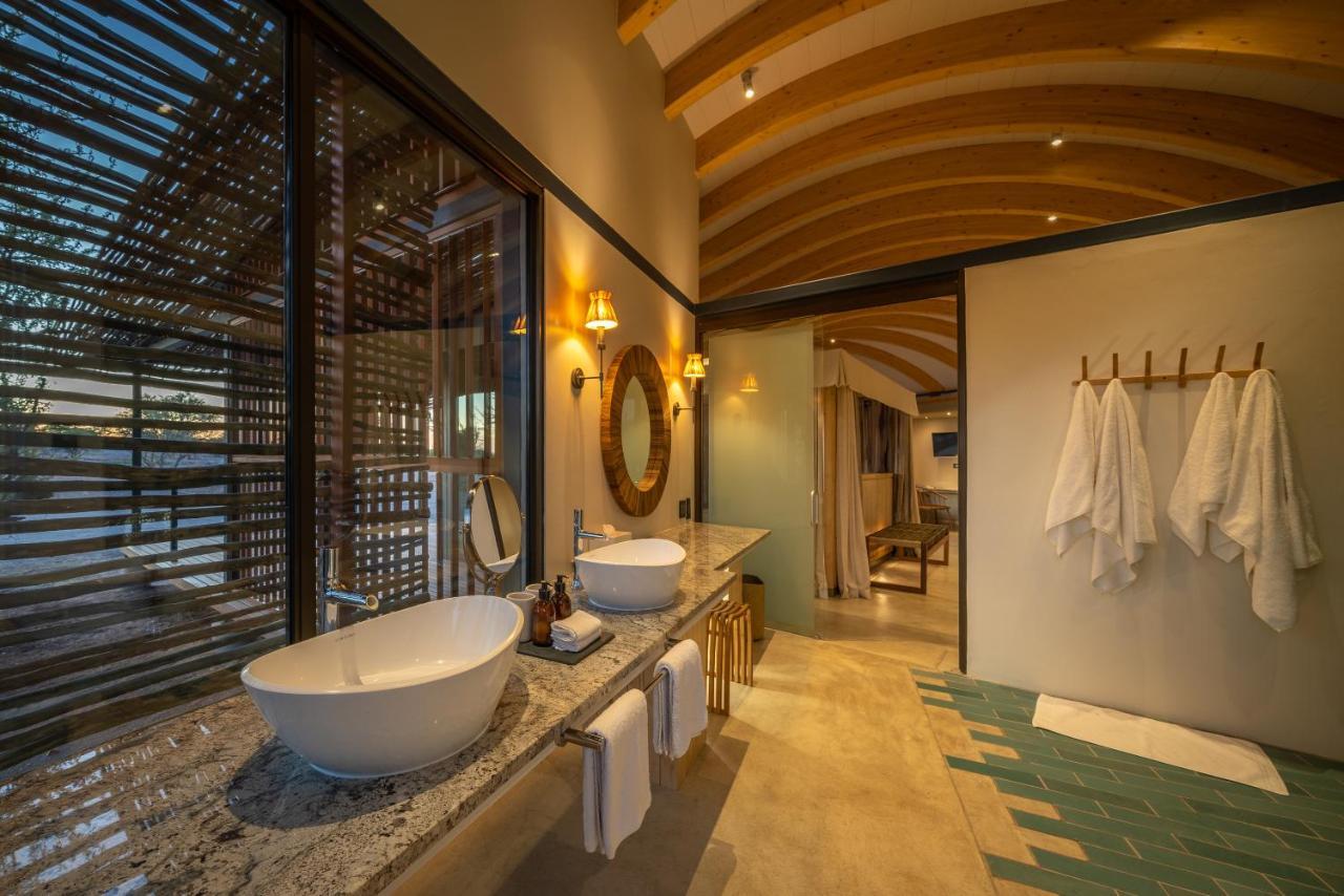 Anderssons At Ongava Villa Okaukuejo Dış mekan fotoğraf